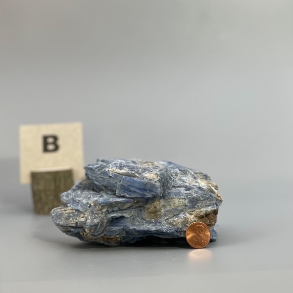 Blue Kyanite Crystal, Natural, Rough Freeform (B) - Picture 3 of 8